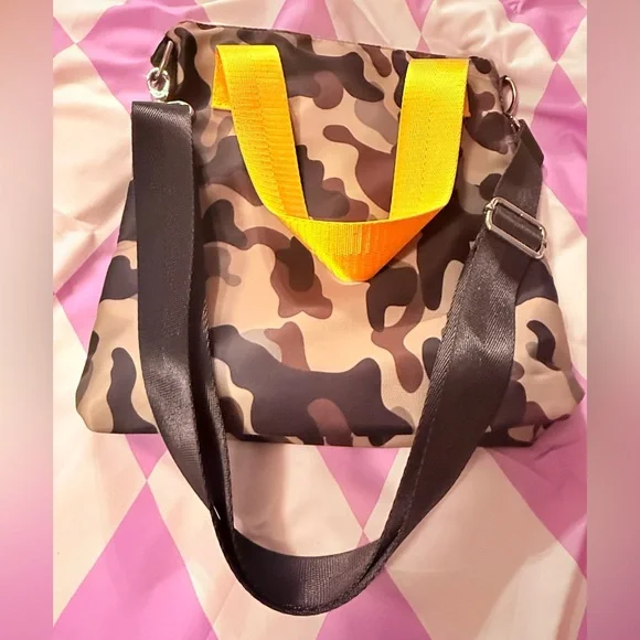 OneBlood Orlando Florida ShortyLOVE Amuse Crossbody Bag - Picture 7 of 14